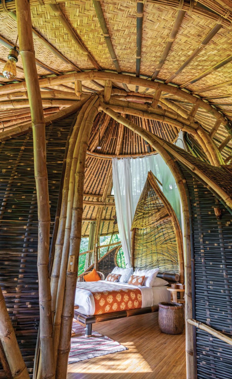 Phòng ngủ hoàn toàn bằng tre ở Bali
