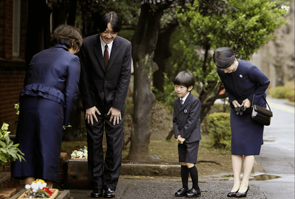 Trẻ Nhật tự lập nhờ 7 kĩ năng được mẹ rèn ngay từ khi lọt lòng Ảnh 3