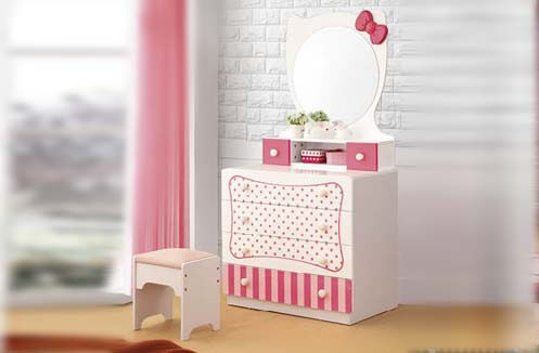 “Phát cuồng” mẫu bàn trang điểm Hello Kitty cho bé gái xinh tươi ảnh 3
