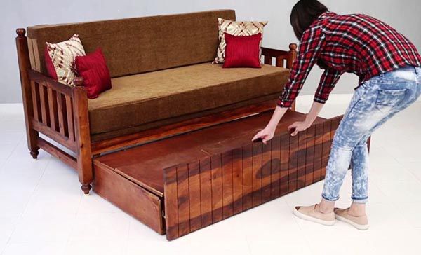 Ghế sofa giường bằng gỗ: Với mẫu ghế sofa giường bằng gỗ, không gian sống của bạn sẽ trở nên đẳng cấp và sang trọng hơn. Thiết kế độc đáo và tinh tế sẽ tạo nên sự khác biệt và thu hút người nhìn cả về mẫu mã và chất lượng của sản phẩm. Không những đẹp mắt, ghế sofa giường bằng gỗ còn giúp giảm tải về chi phí và không gian.