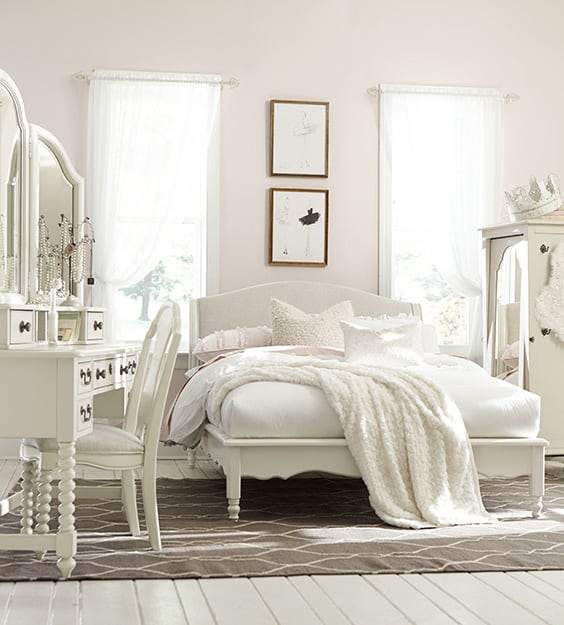 Đặc điểm của các mẫu phòng ngủ tân cổ điển đẹp màu trắng